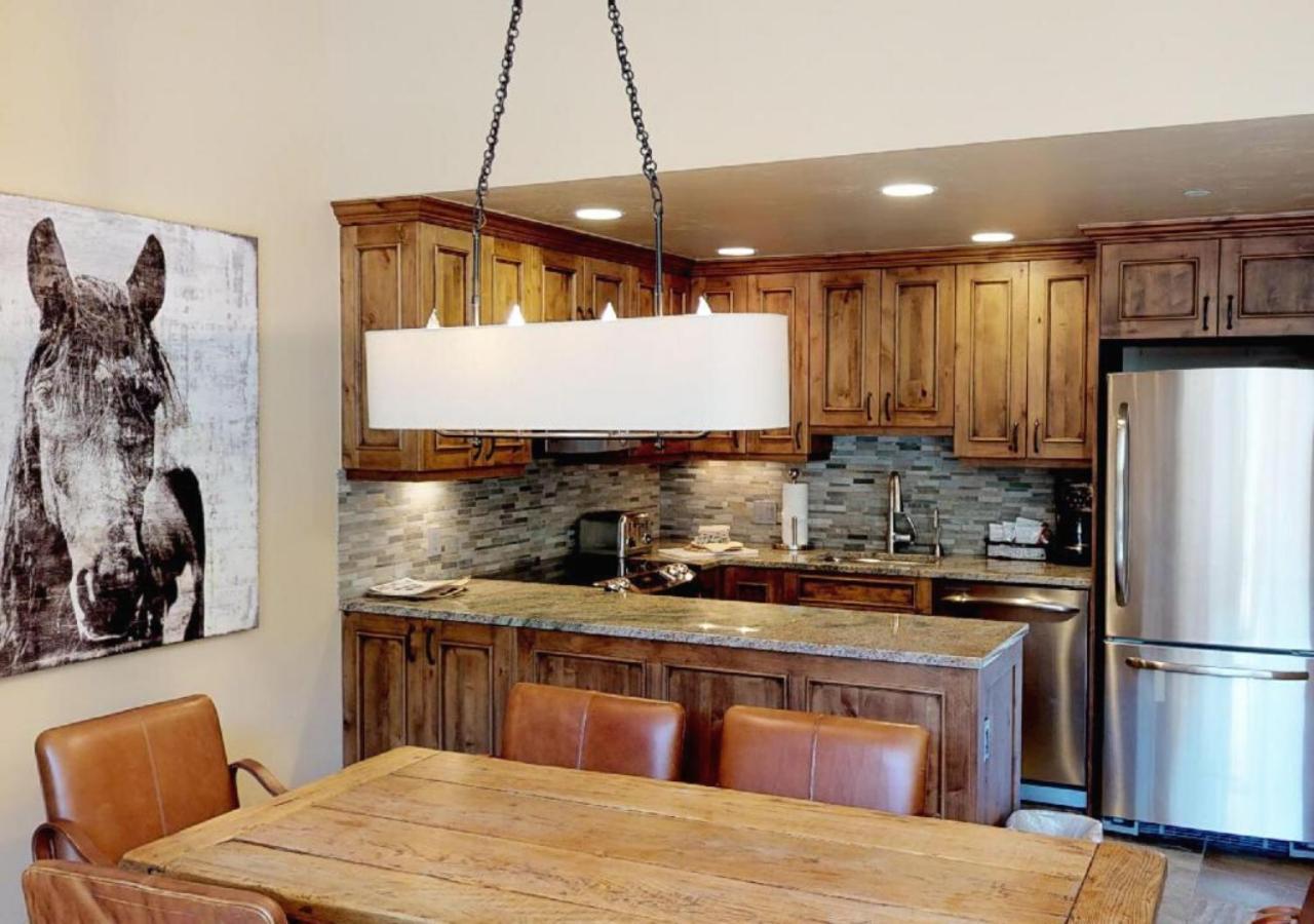 Manor Vail Lodge Екстериор снимка